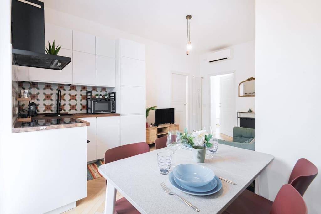 Easylife - Apartment With Balcony Near Navigli Milán Exterior foto