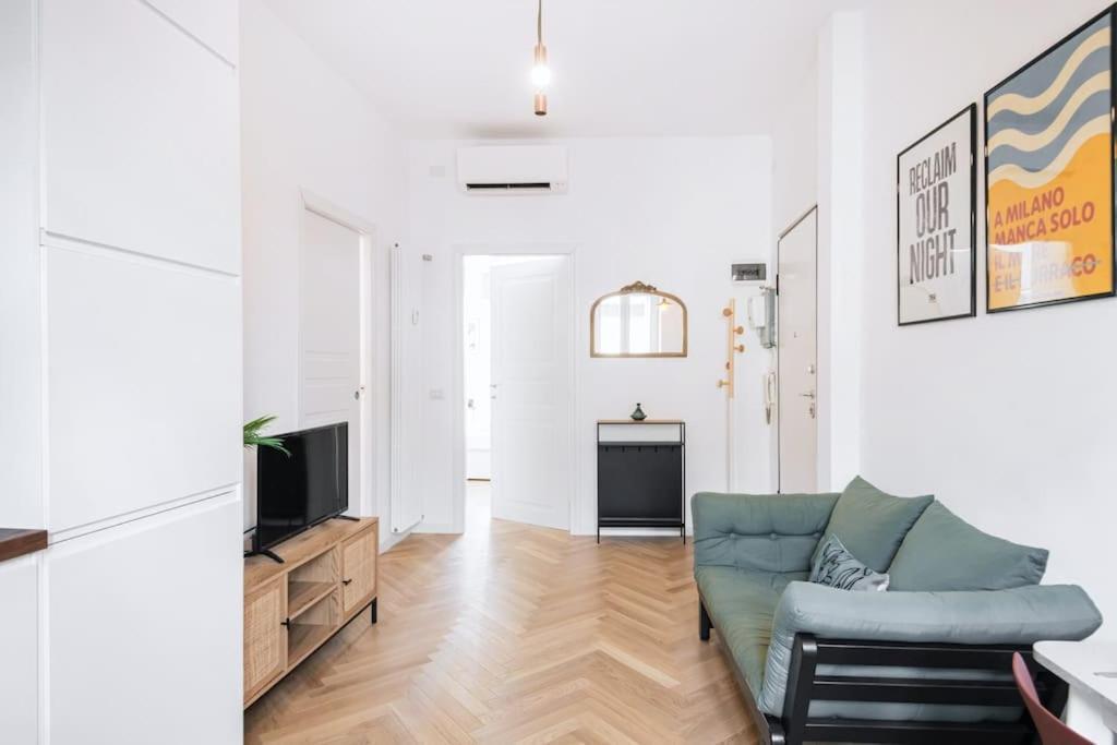 Easylife - Apartment With Balcony Near Navigli Milán Exterior foto